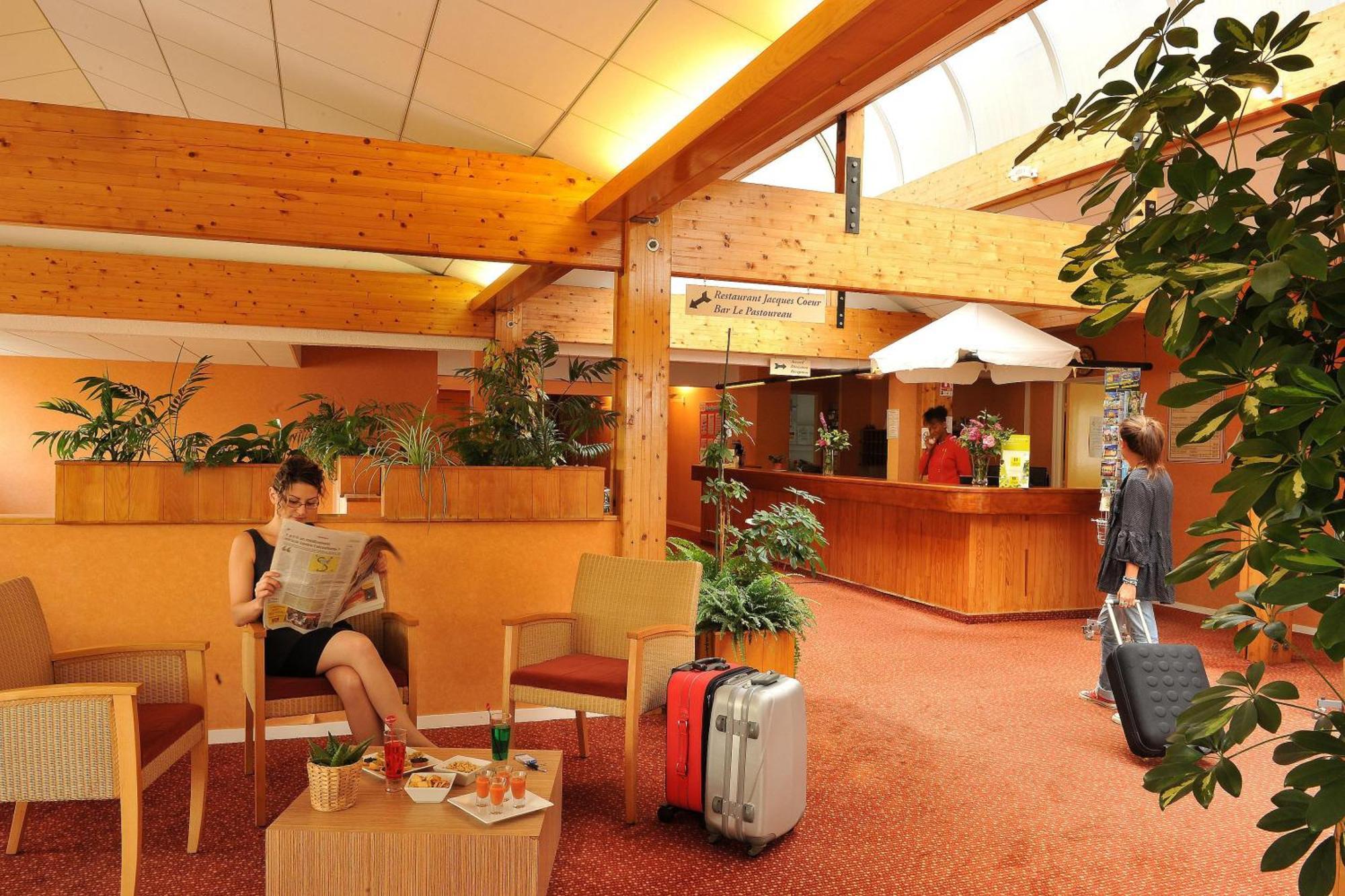 Logis Hotel Le Relais Du Moulin Валансе Экстерьер фото